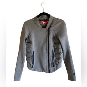 Women’s Tech Fleece Aeroloft 800 Moto Jacket in wolf grey Size XS